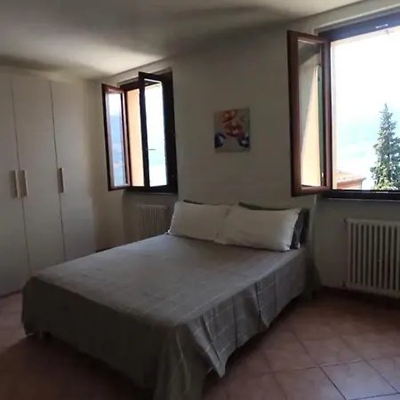 Regina Lake Como