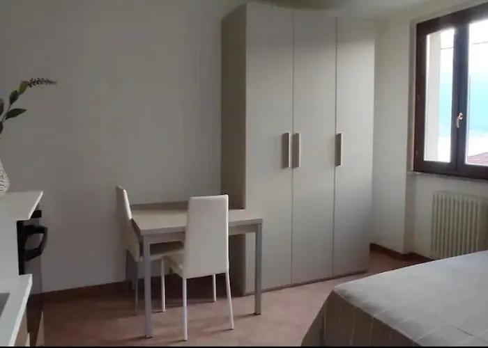 Regina Lake Como Apartamento *